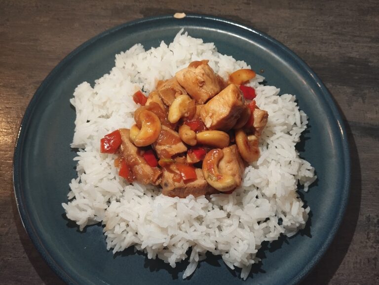 Poulet thaï aux noix de cajou