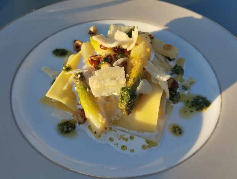 Lasagnes destructurées aux asperges et burrata