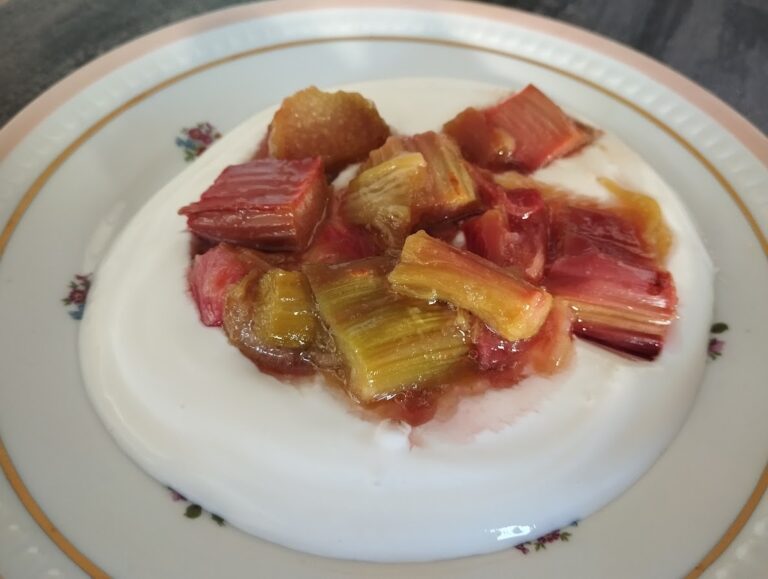 Rhubarbe confite au four